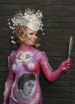 Bodypainting Coco Chanel 1